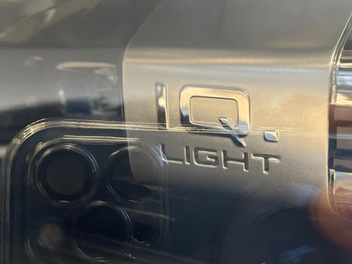 Headlight, right from a Volkswagen T-Roc 1.0 TSI 12V BlueMotion 2023
