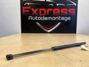 Used Set of tailgate gas struts Ford Focus 4 Wagon 1.0 Ti-VCT EcoBoost 12V 125 Price € 48,00 Margin scheme offered by Express Autodemontage