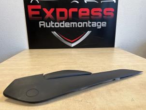 Used Armrest cover cap left Ford Focus 4 Wagon 1.0 Ti-VCT EcoBoost 12V 125 Price € 80,00 Margin scheme offered by Express Autodemontage