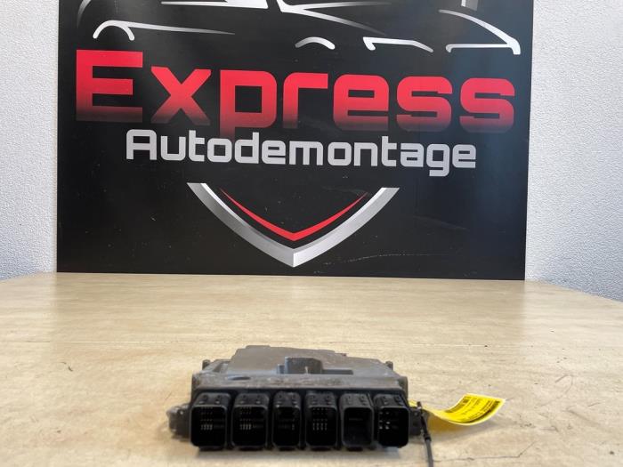 Used Engine management computer Mercedes C (W206) C-200 1.5 EQ Boost 4-Matic Price € 242,00 Inclusive VAT offered by Express Autodemontage