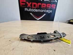 Used Rear bumper bracket, right Peugeot 208 II (UB/UH/UP) 1.2 Vti 12V PureTech 100 Price € 20,00 Margin scheme offered by Express Autodemontage