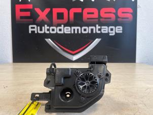 Used Speaker Peugeot 308 (F3/FB/FH/FM/FP) 1.2 12V PureTech 110 Price € 24,20 Inclusive VAT offered by Express Autodemontage