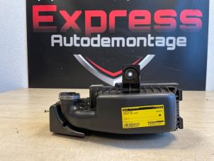 Used Air filter Peugeot 208 II (UB/UH/UP) 1.2 Vti 12V PureTech 75 Price € 32,67 Inclusive VAT offered by Express Autodemontage