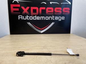 Used Rear gas strut, left Peugeot 308 (F3/FB/FH/FM/FP) 1.2 12V PureTech 110 Price € 36,30 Inclusive VAT offered by Express Autodemontage
