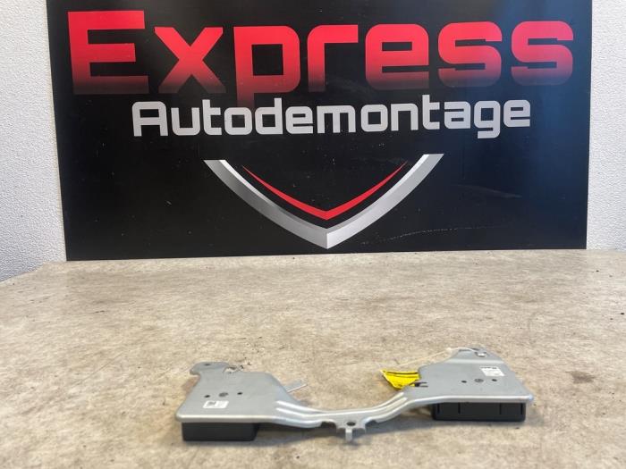 Używane Antena BMW 3 serie Touring (G21) 320e 2.0 TwinPower Turbo 16V Cena € 55,00 Procedura marży oferowane przez Express Autodemontage