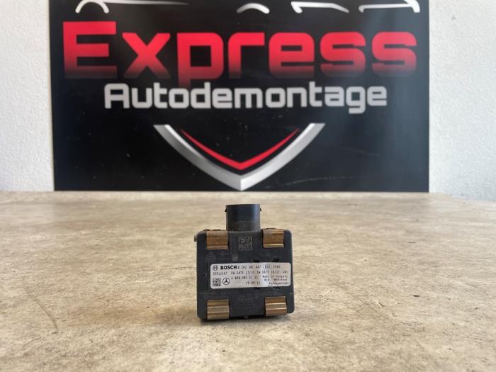 Begagnade Dödvinkelsensor Mercedes A Limousine (177.1) 1.5 A-180d Pris € 270,00 Marginaltabell erbjuds av Express Autodemontage