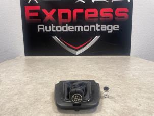 Used Gear stick cover Ford Focus 4 Wagon 1.0 Ti-VCT EcoBoost 12V 125 Price € 20,00 Margin scheme offered by Express Autodemontage