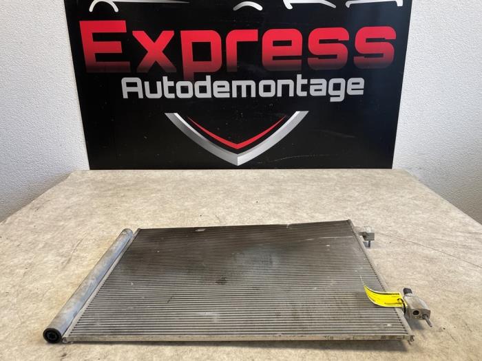 Begagnade Kondensor, luftkonditionering Mercedes C (W206) C-200 1.5 EQ Boost 4-Matic Pris € 121,00 Inklusive moms erbjuds av Express Autodemontage