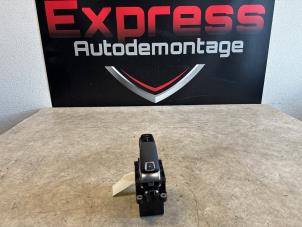 Used Automatic gear selector Peugeot 5008 II (M4/MC/MJ/MR) Price € 145,00 Margin scheme offered by Express Autodemontage