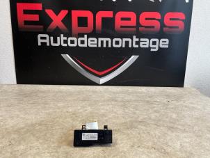 Used Bluetooth module Peugeot 5008 II (M4/MC/MJ/MR) Price € 44,00 Inclusive VAT offered by Express Autodemontage