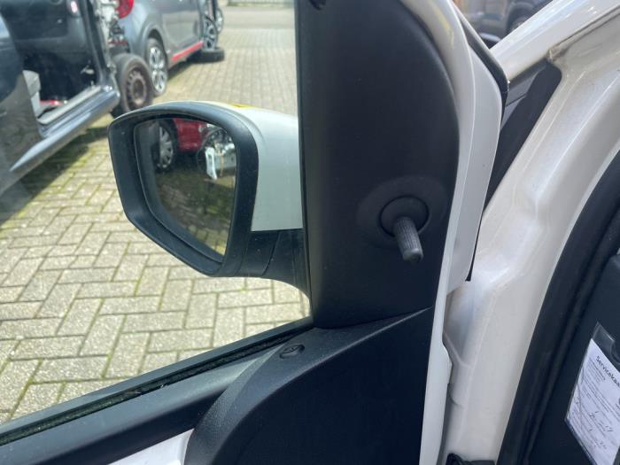 Rétroviseur extérieur gauche d'un Volkswagen Up! (121) 1.0 12V 60 2014