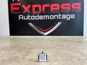 Used Antenna Peugeot 3008 II (M4/MC/MJ/MR) Price € 20,57 Inclusive VAT offered by Express Autodemontage