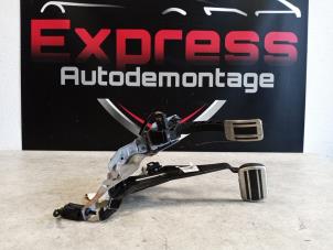 Used Set of pedals Peugeot 5008 II (M4/MC/MJ/MR) Price € 65,00 Margin scheme offered by Express Autodemontage