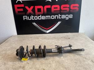 Begagnade Stötdämparstång, vänster fram Audi A6 (C7) 3.0 TDI V6 24V Quattro Pris € 140,00 Marginaltabell erbjuds av Express Autodemontage
