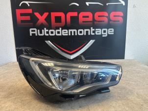 Used Headlight, right Opel Grandland/Grandland X 1.2 Turbo 12V Price on request offered by Express Autodemontage