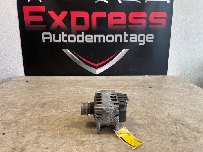 Begagnade Dynamo Volkswagen Polo VI (AW1) 1.0 TGI 12V Pris € 30,00 Marginaltabell erbjuds av Express Autodemontage