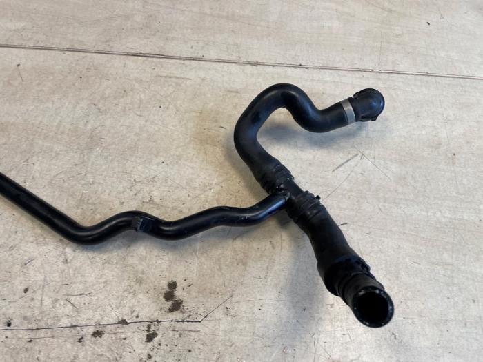 Radiator hose Volkswagen Golf VII Variant 2.0 TDI 150 16V - 5Q0122101GH