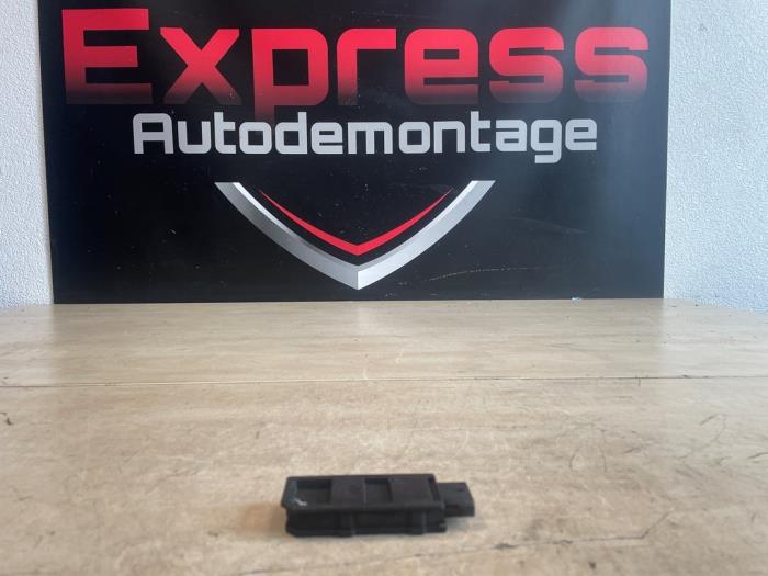 Używane Modul keyless vehicle Cupra Leon (KLCB) 1.4 e-Hybrid 245, VZ 16V Cena € 9,00 Procedura marży oferowane przez Express Autodemontage