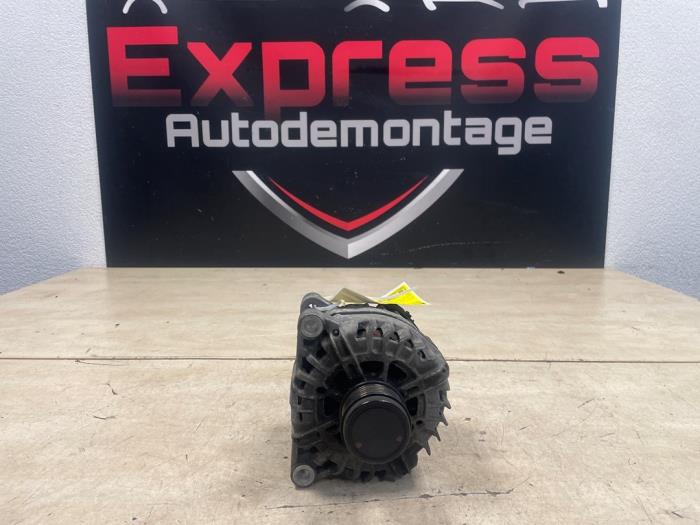 Begagnade Dynamo Peugeot Expert (V1/VA/VB/VE/VF/VT/VY) 1.6 Blue HDi 95 16V Pris € 25,00 Marginaltabell erbjuds av Express Autodemontage