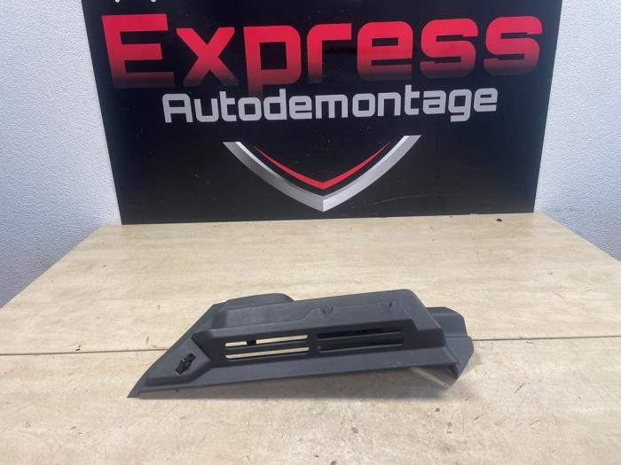 Gebrauchte Hutablage Stütze Peugeot 3008 II (M4/MC/MJ/MR) 1.2 12V PureTech Hybrid 48V Preis € 30,00 Margenregelung angeboten von Express Autodemontage