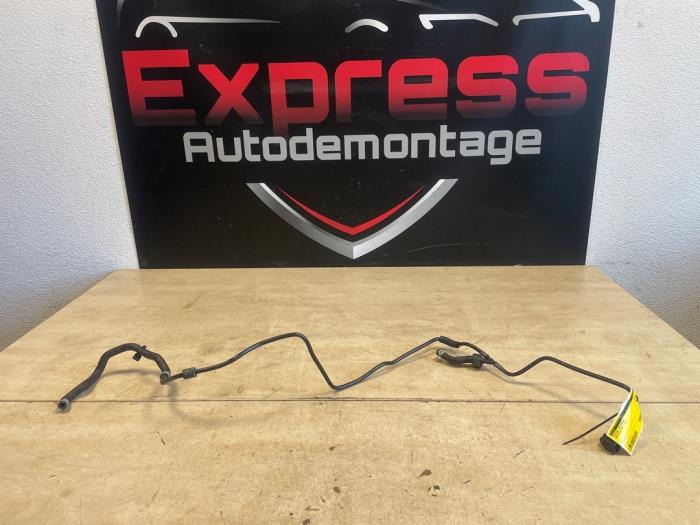 Gebrauchte Conduit (divers) Mercedes CLA Shooting Brake (118.6) 1.3 CLA-250 e Turbo 16V Preis € 50,00 Margenregelung angeboten von Express Autodemontage