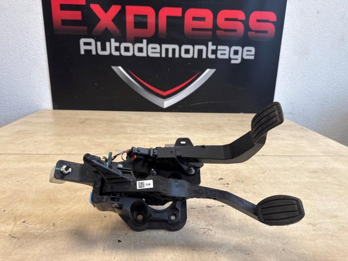 Gebrauchte Pedale Set Peugeot 208 II (UB/UH/UP) 1.2 Vti 12V PureTech 100 Preis € 100,00 Margenregelung angeboten von Express Autodemontage