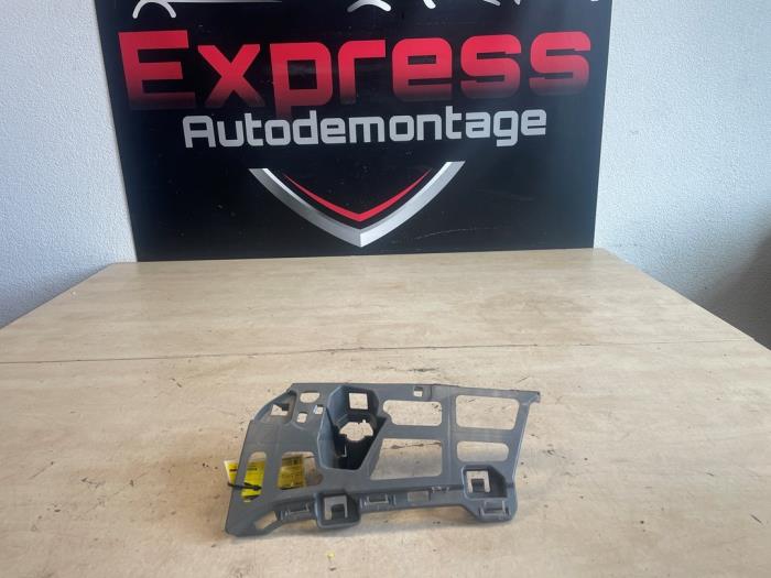 Usagé Divers Skoda Octavia Combi (NXAC) 1.0 TSI 12V Prix € 10,00 Règlement à la marge proposé par Express Autodemontage