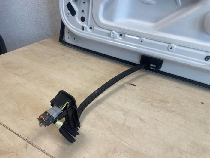 Skjutdörr, höger från en Peugeot Expert (V1/VA/VB/VE/VF/VT/VY) 2.0 Blue HDi 145 16V 2023