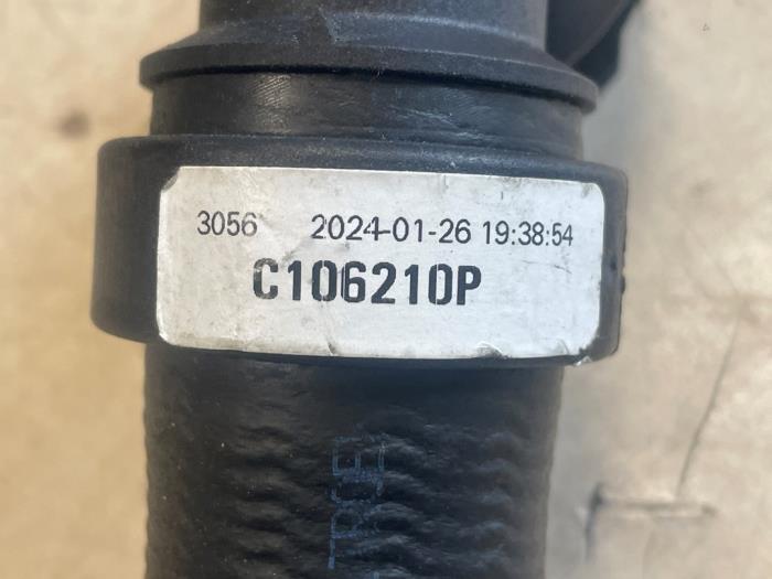 Kylarslang från en Peugeot Expert (V1/VA/VB/VE/VF/VT/VY) 2.0 Blue HDi 145 16V 2023