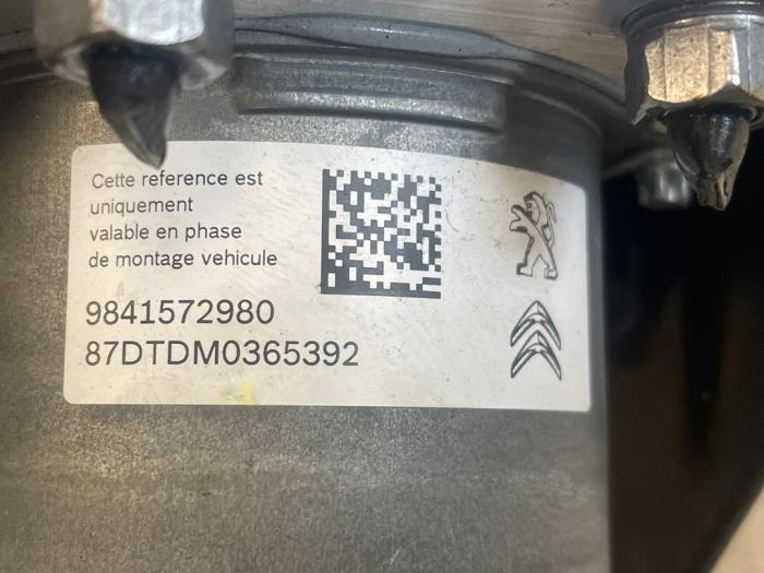 ABS-pump från en Peugeot Expert (V1/VA/VB/VE/VF/VT/VY) 2.0 Blue HDi 145 16V 2023