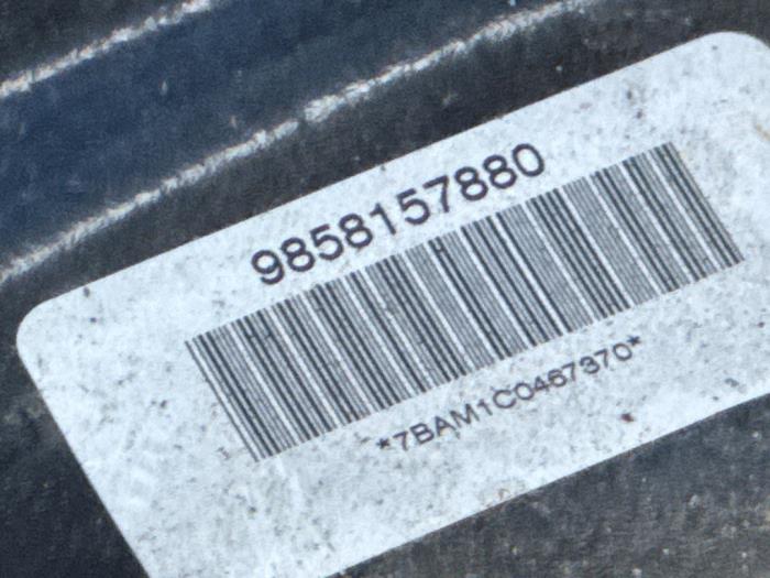 Främre gaffelben, vänster från en Peugeot Expert (V1/VA/VB/VE/VF/VT/VY) 2.0 Blue HDi 145 16V 2023