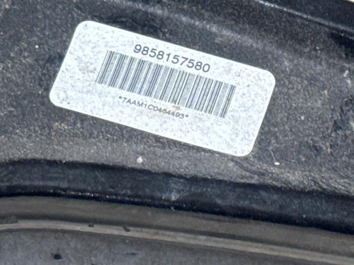 Främre gaffelben, höger från en Peugeot Expert (V1/VA/VB/VE/VF/VT/VY) 2.0 Blue HDi 145 16V 2023