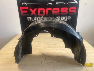 Begagnade Isolering, hjulhus Peugeot Expert (V1/VA/VB/VE/VF/VT/VY) 2.0 Blue HDi 145 16V Pris € 35,00 Marginaltabell erbjuds av Express Autodemontage