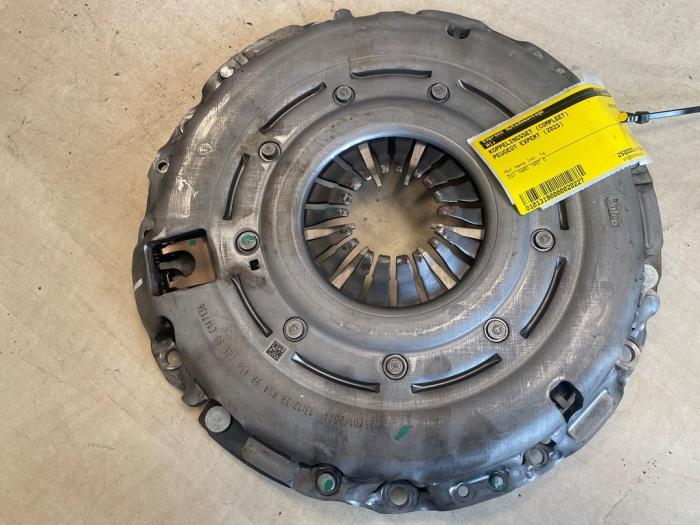 Kopplingssats (komplett) från en Peugeot Expert (V1/VA/VB/VE/VF/VT/VY) 2.0 Blue HDi 145 16V 2023
