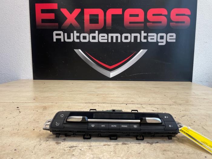 Värmekontrollpanel från en Peugeot Expert (V1/VA/VB/VE/VF/VT/VY) 2.0 Blue HDi 145 16V 2023