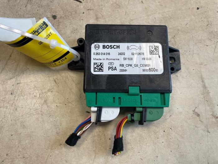 PDC-modul från en Peugeot Expert (V1/VA/VB/VE/VF/VT/VY) 2.0 Blue HDi 145 16V 2023
