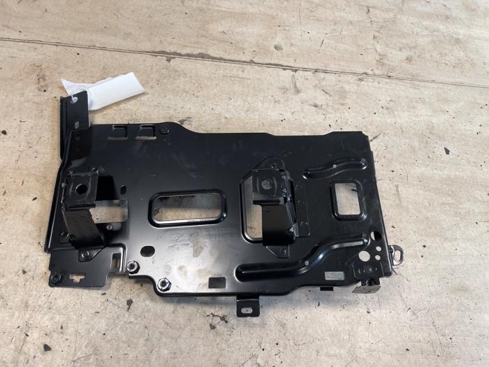 Batterilåda från en Peugeot Expert (V1/VA/VB/VE/VF/VT/VY) 2.0 Blue HDi 145 16V 2023