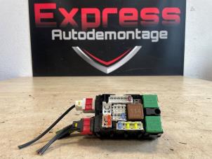 Begagnade Säkringsbox Peugeot Expert (V1/VA/VB/VE/VF/VT/VY) 2.0 Blue HDi 145 16V Pris € 30,00 Marginaltabell erbjuds av Express Autodemontage