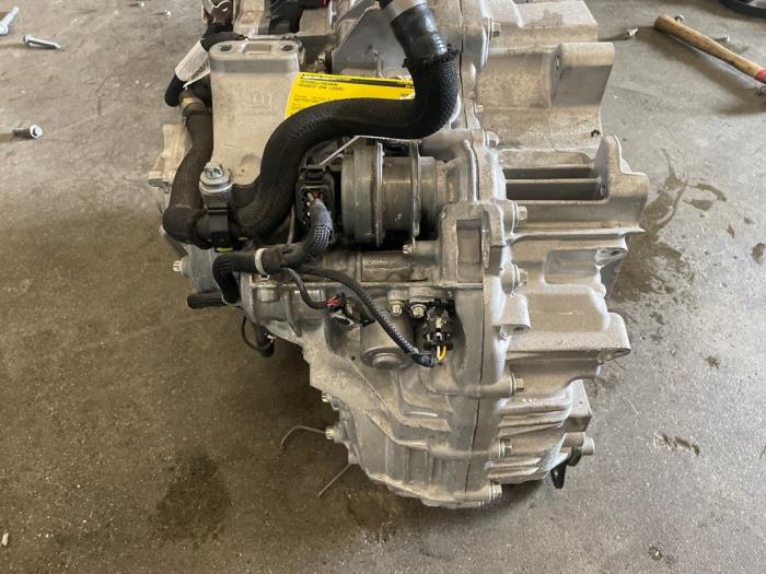 Boite de vitesses d'un Peugeot 208 II (UB/UH/UP) 1.2 Hybrid 136 2025