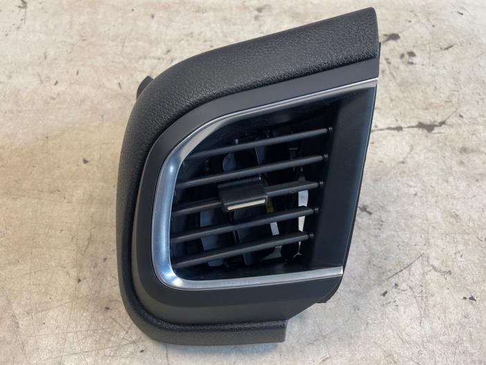 Luftmunstycke, instrumentbräda från en Peugeot Expert (V1/VA/VB/VE/VF/VT/VY) 2.0 Blue HDi 145 16V 2023