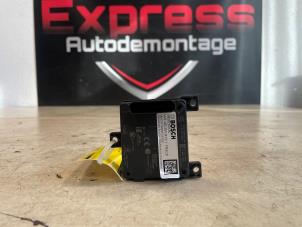 Begagnade Adaptiv farthållare, sensor (avstånd) Opel Astra L (F3/FB/FM/FP) Pris € 200,00 Marginaltabell erbjuds av Express Autodemontage