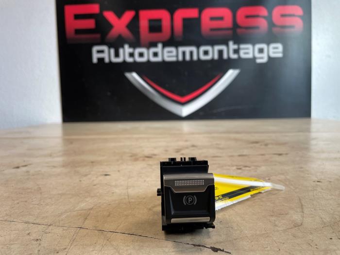 Gebrauchte Handbremse Schalter Peugeot 208 II (UB/UH/UP) 1.2 Hybrid 136 Preis € 9,00 Margenregelung angeboten von Express Autodemontage