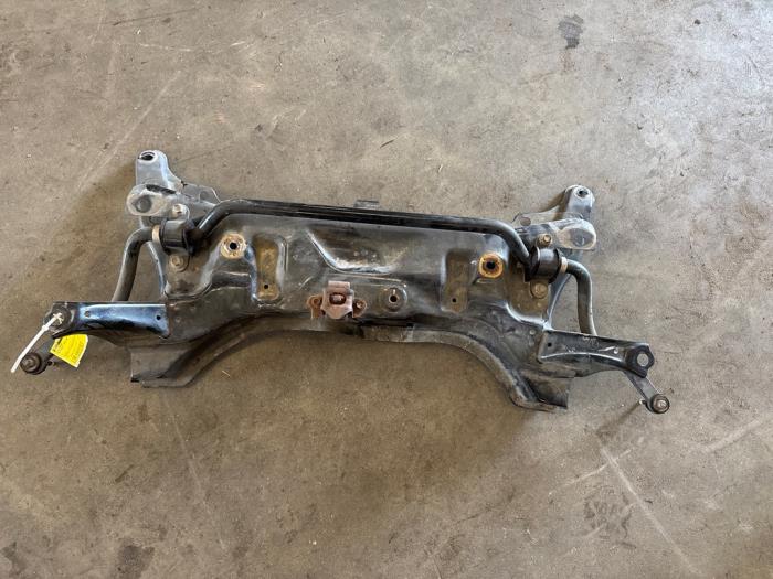 Used Subframe Peugeot 108 1.0 12V Price on request offered by Express Autodemontage