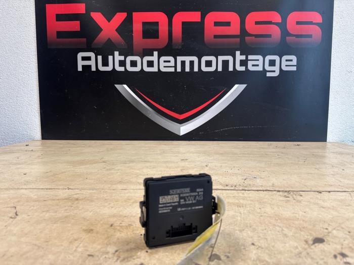 Begagnade Gateway-modul Volkswagen Passat Variant (3G5) 1.4 GTE 16V Pris € 40,00 Marginaltabell erbjuds av Express Autodemontage