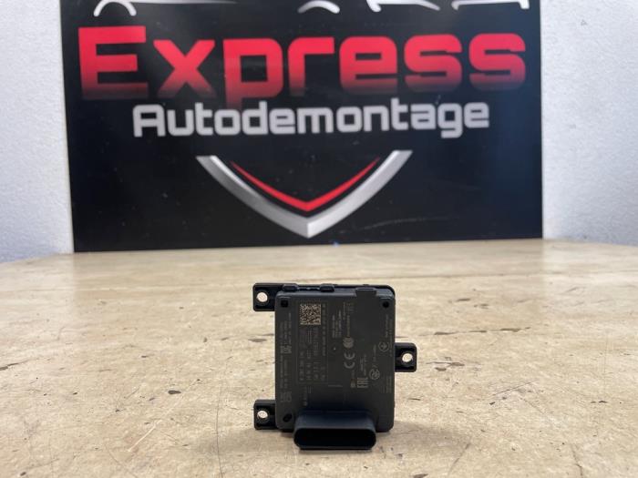 Begagnade Dödvinkelsensor Opel Astra L (F3/FB/FM/FP) Electric 54/58 kWh Pris € 275,00 Marginaltabell erbjuds av Express Autodemontage