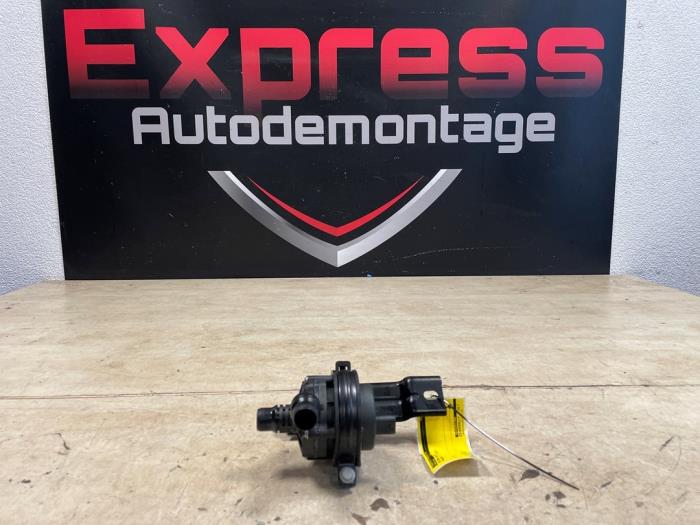 Begagnade Extra vattenpump Peugeot Rifter (ER/EC/EZ) e-Rifter Pris € 85,00 Marginaltabell erbjuds av Express Autodemontage