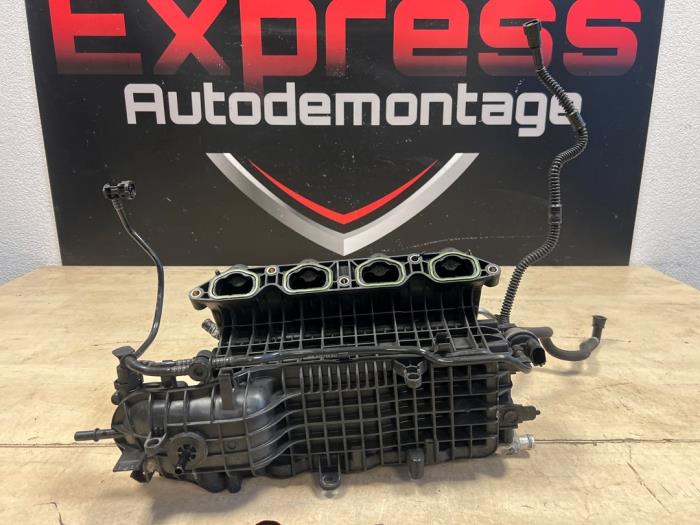 Używane Kolektor dolotowy Volkswagen Golf VII (AUA) 1.4 TSI 16V Cena € 79,00 Procedura marży oferowane przez Express Autodemontage