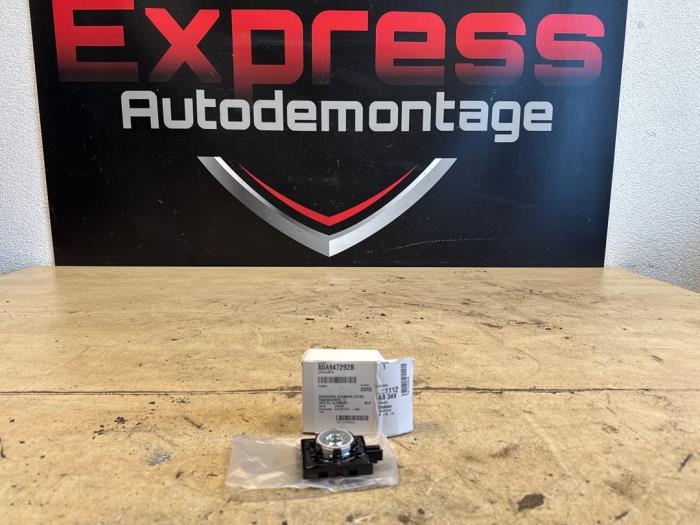 Używane Lampa Audi Q5 Sportback (FYS/FYT) 2.0 45 TFSI 16V Mild Hybrid Quattro 16V Cena € 35,00 Procedura marży oferowane przez Express Autodemontage