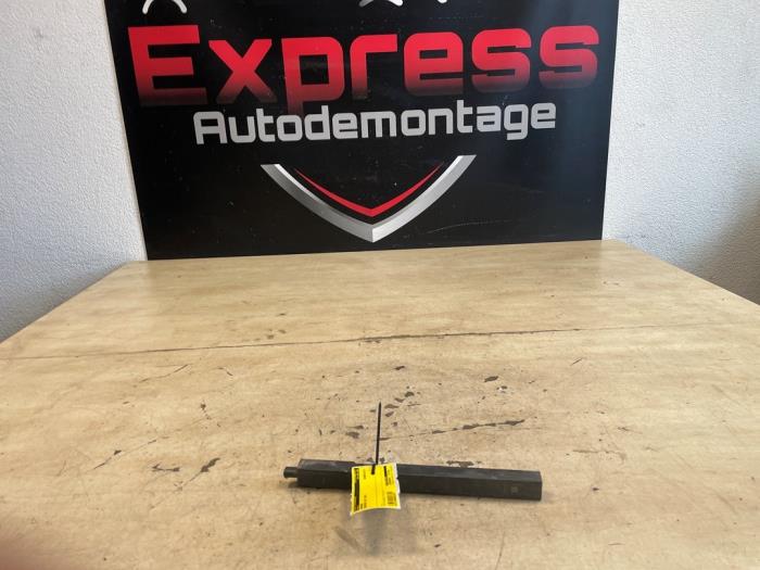 Używane Antena Mercedes EQE (V295) 350+ 91/96 kWh Cena € 20,00 Procedura marży oferowane przez Express Autodemontage