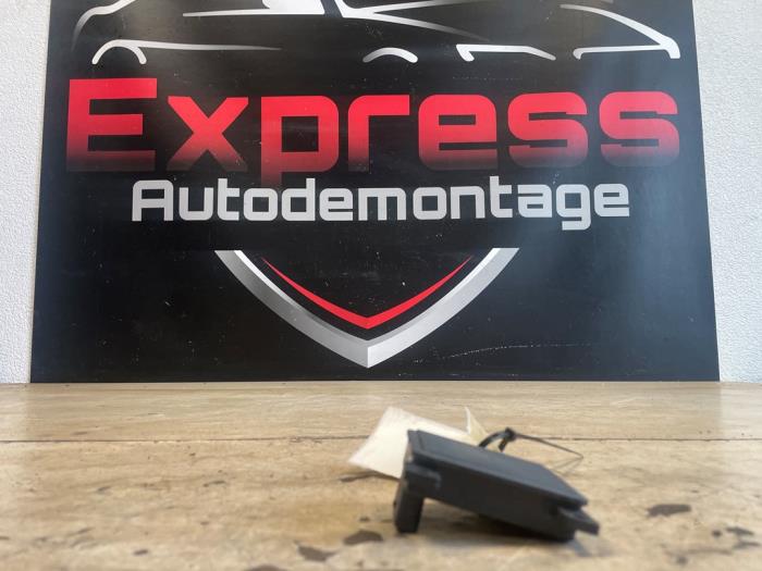 Begagnade Radarsensor Peugeot 308 Pris € 90,00 Marginaltabell erbjuds av Express Autodemontage